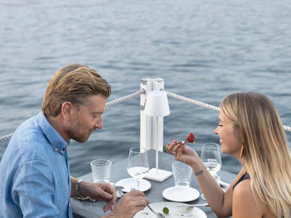 medium-shot-people-eating-together